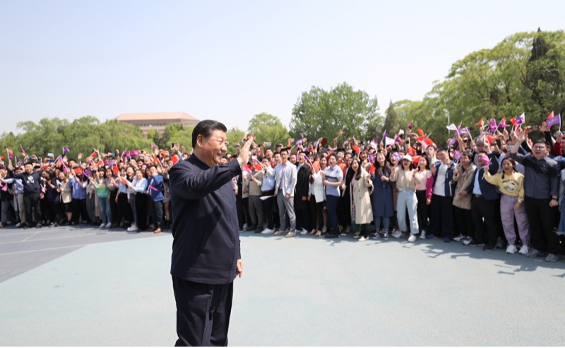习近平总书记考察清华大学侧记