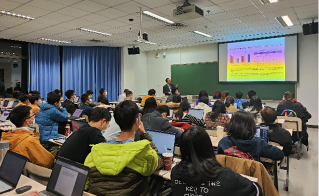 加强国际交流与合作 引领新数字时代高等教育创新——记世界慕课联盟成立一周年