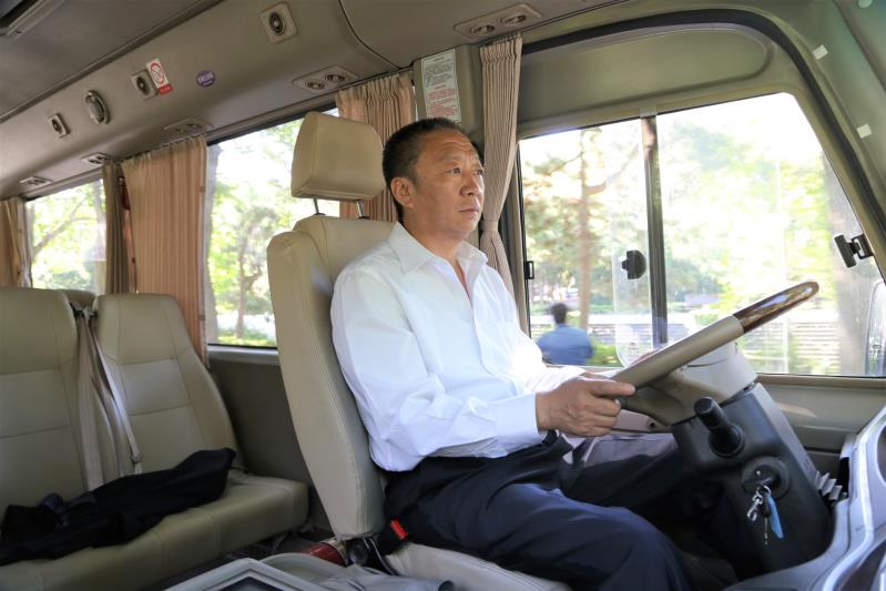 【清华园的守望者】付海滨：驶过清华园的28年