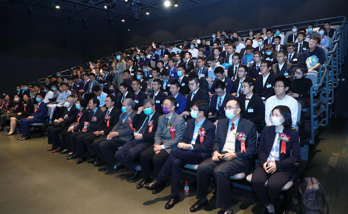 致理书院举办首届“青藜学士”从游节