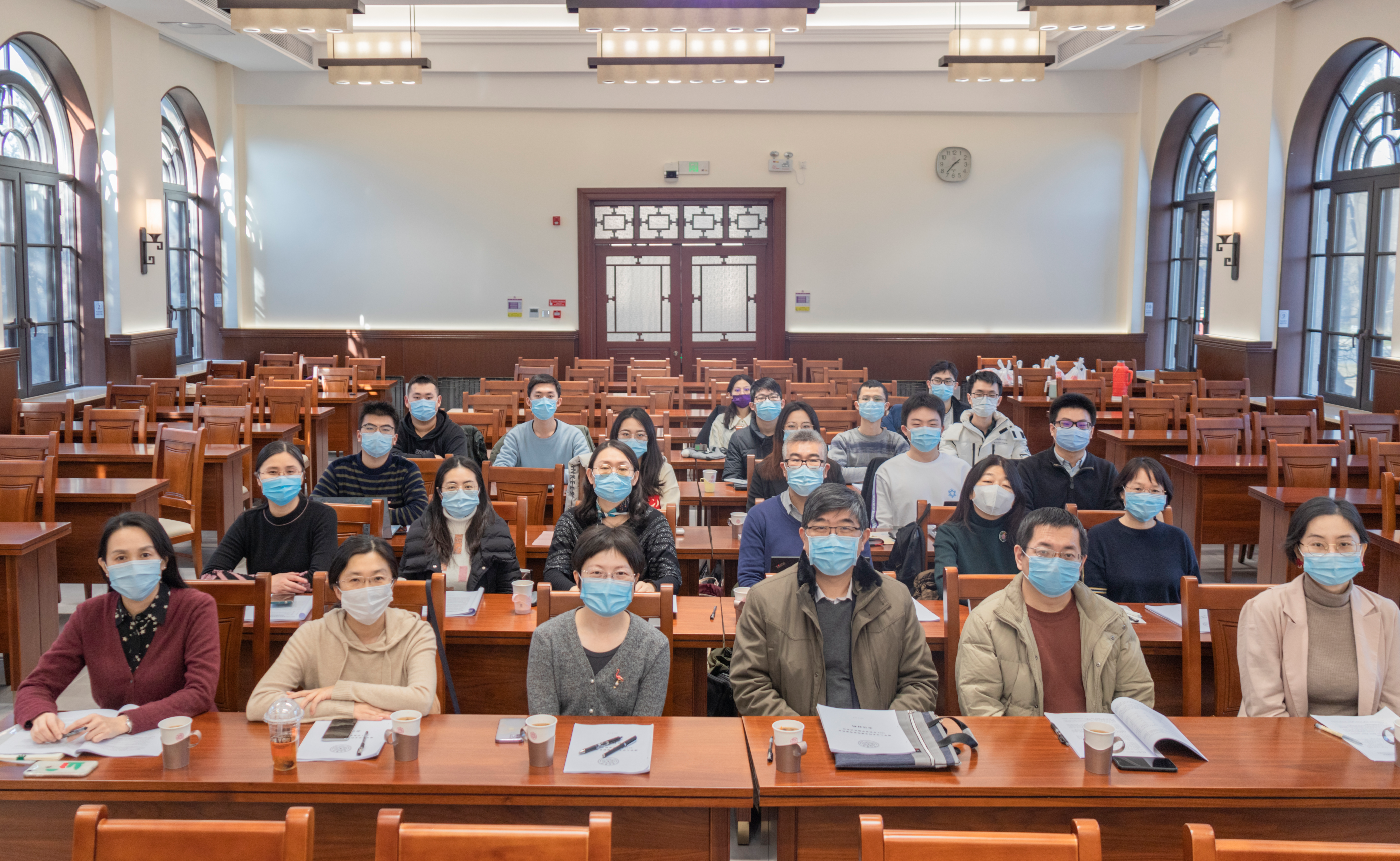 郑力参加本科生课程咨询委员会2021-2022学年度第一次正式会议