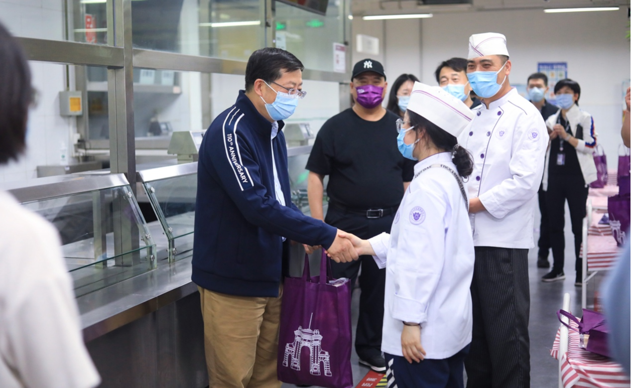 共克时艰，打赢疫情防控清华园保卫战！