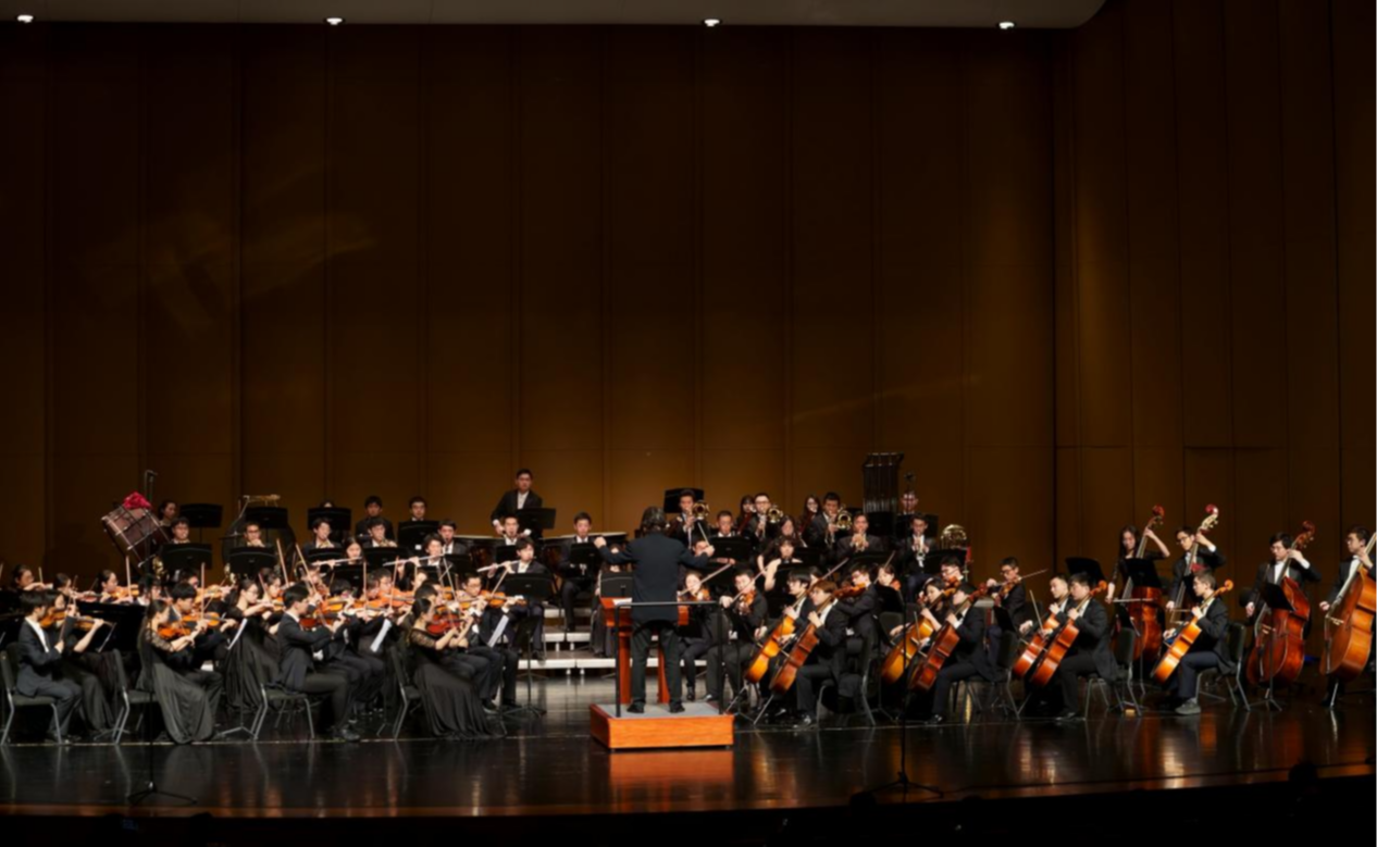 清华大学2022年新年音乐会“合唱·交响专场”精彩上演