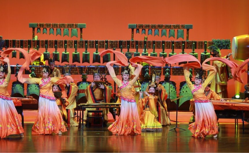 校友捐赠编钟亮相新清华学堂 共迎110周年校庆