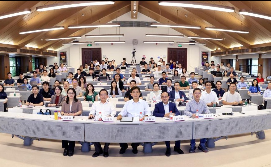 清华大学“学术新人奖”“青年教师教学优秀奖”创立30周年“问道”对话学术大师系列特别活动举行