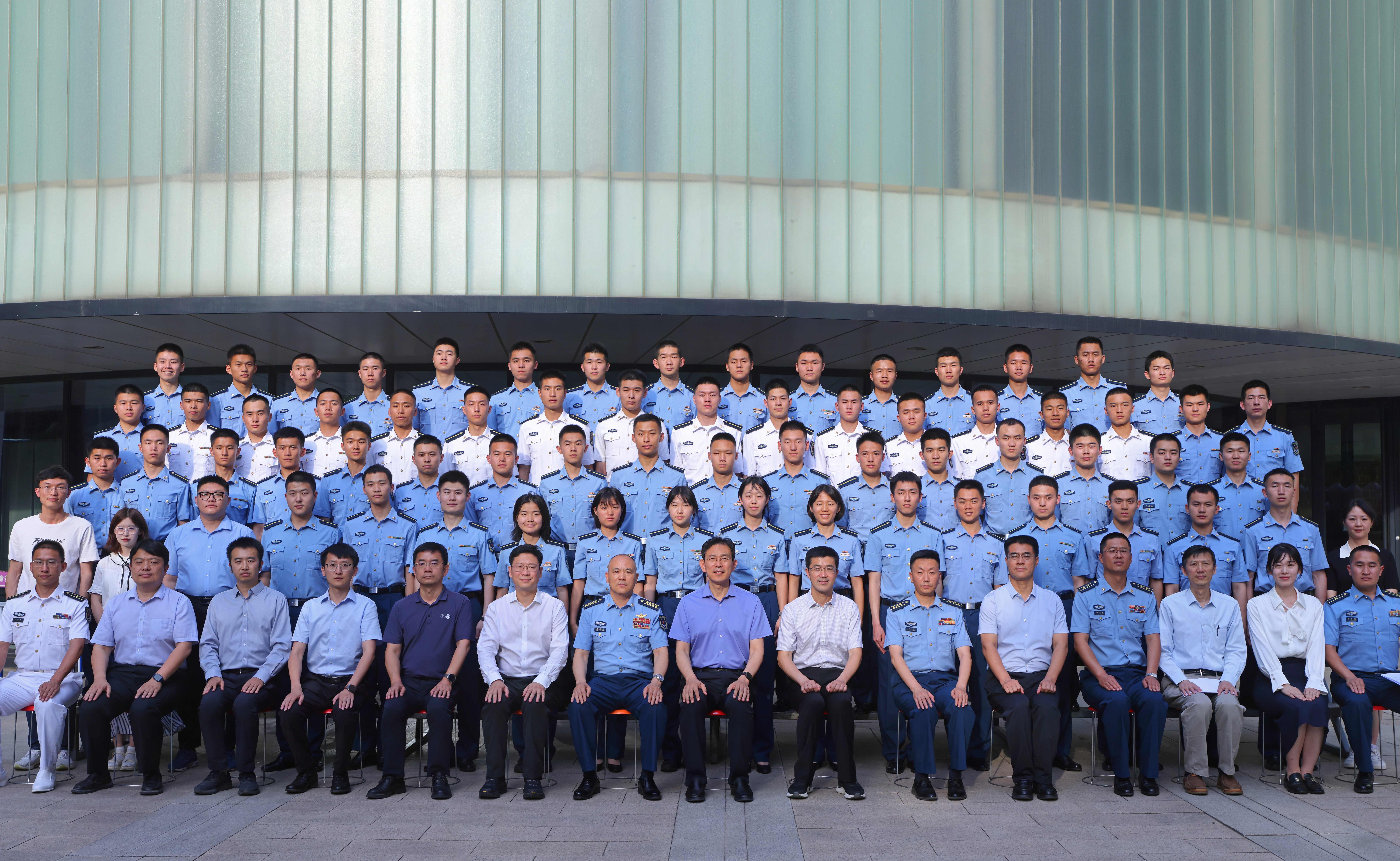 清华大学2020级联合培养飞行学员毕业座谈会暨2021级联合培养飞行学员转阶段动员会举行