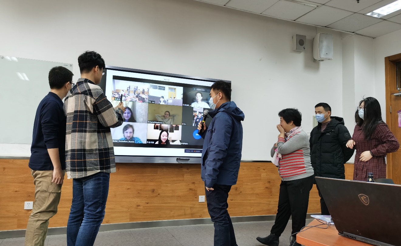 【融合式教学风采】杨芳：打造全球融合式课堂 开启教学新天地