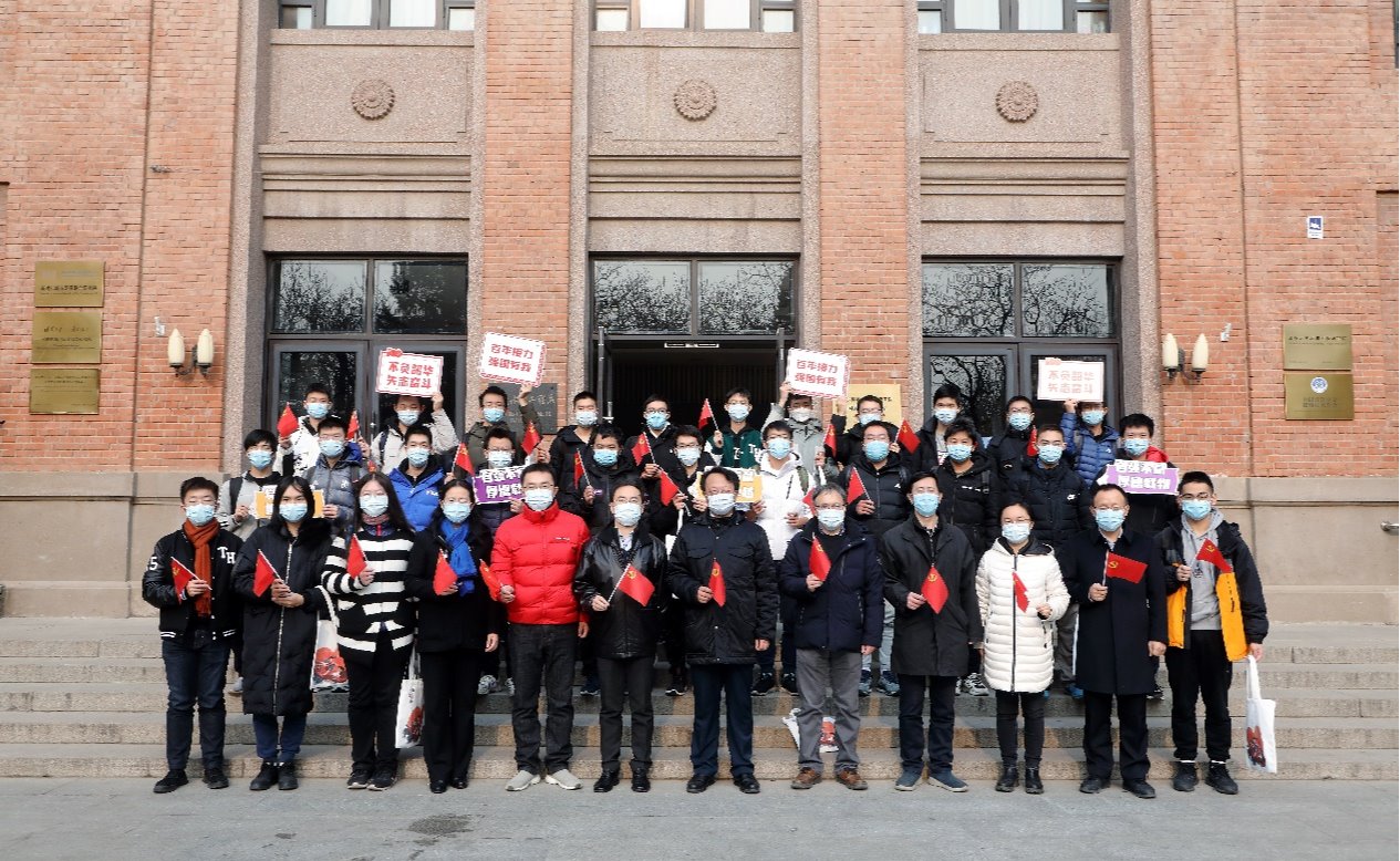 王希勤参加致理-信计01团支部、党课小组主题党团日活动