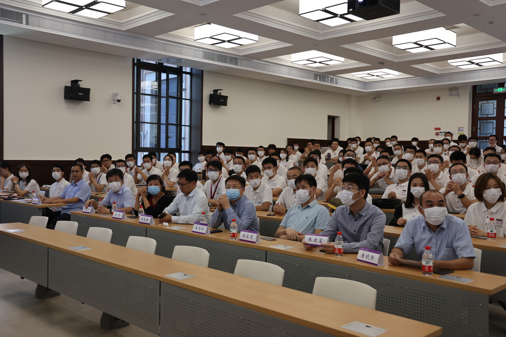 机械工程系举办2021级研究生开学典礼