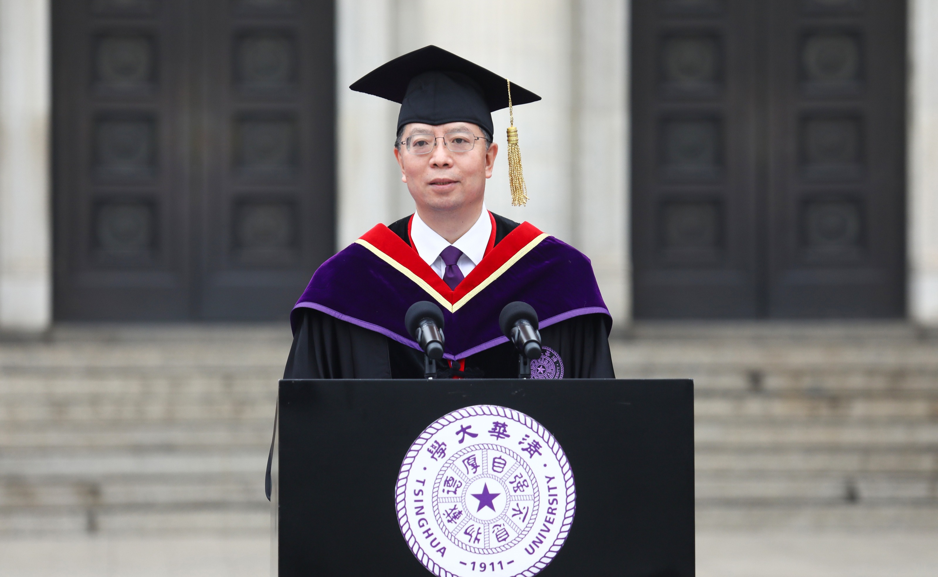 校长邱勇在2020年本科生毕业典礼上的讲话