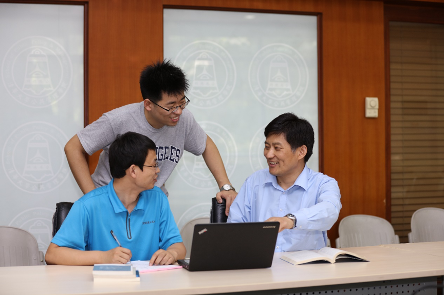 【导学思政】大鱼前导 小鱼从游——公管学院构建新型三维导学思政关系