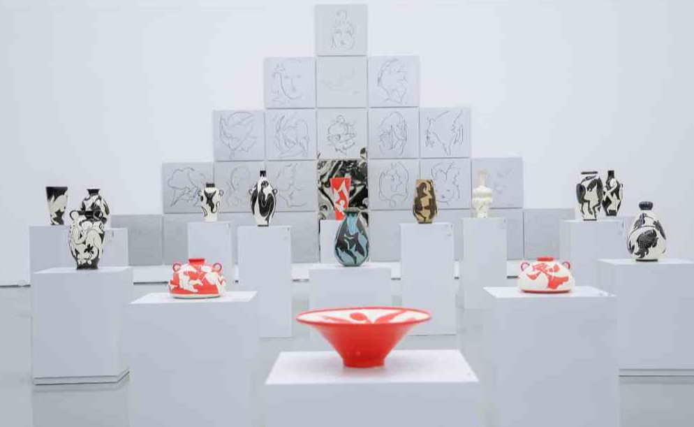 美术学院联合主办“心向天宇——刘巨德艺术作品展”