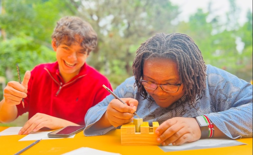 “与美同行”系列校园美育实践活动举办国际生专场