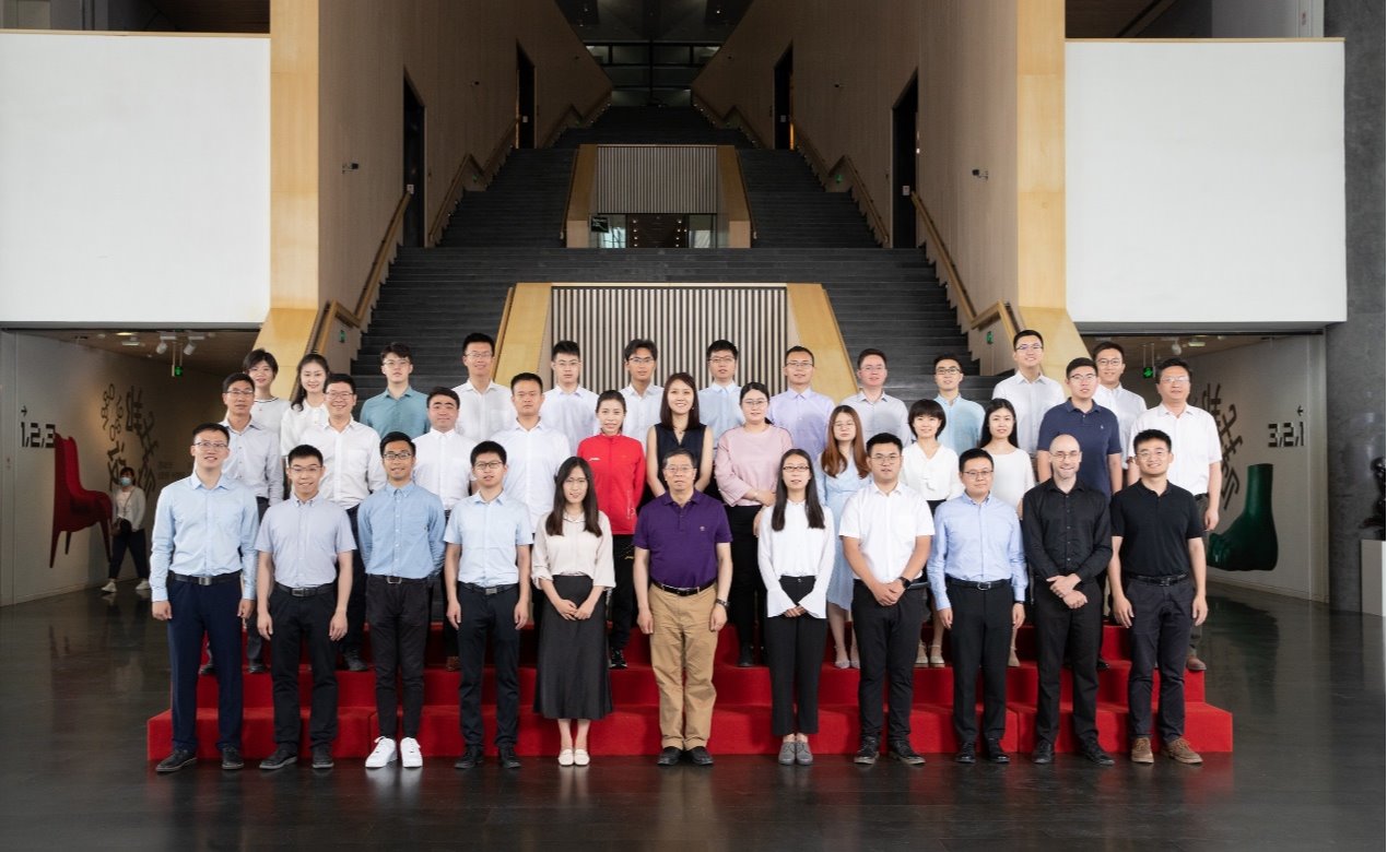 校长邱勇与2021届研究生毕业生代表座谈