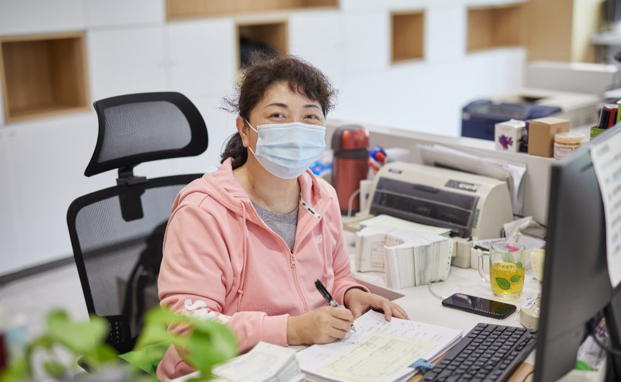 陈卫：服务师生要温情、温暖、温度