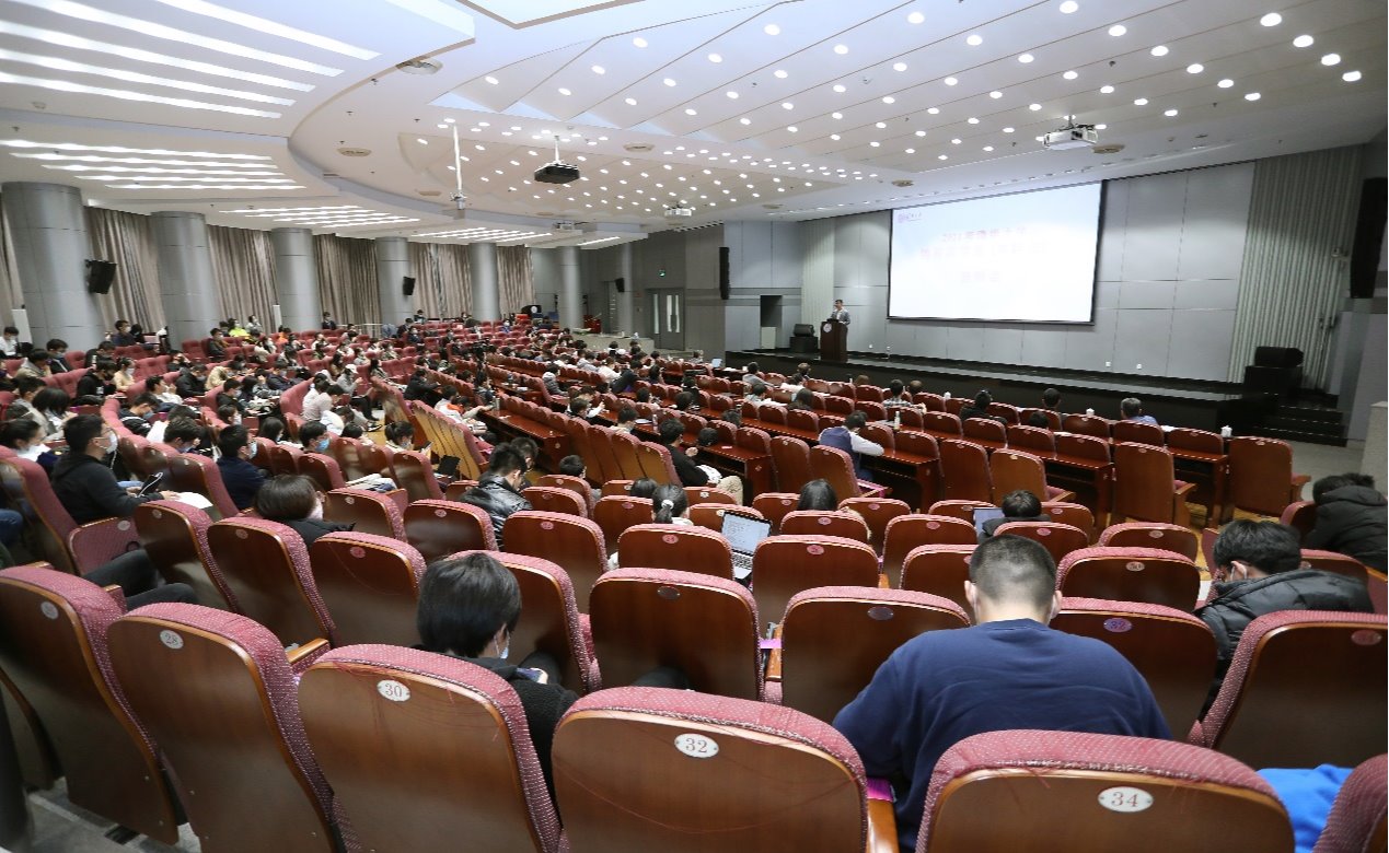 2021年清华大学本科生特等奖学金答辩会举行