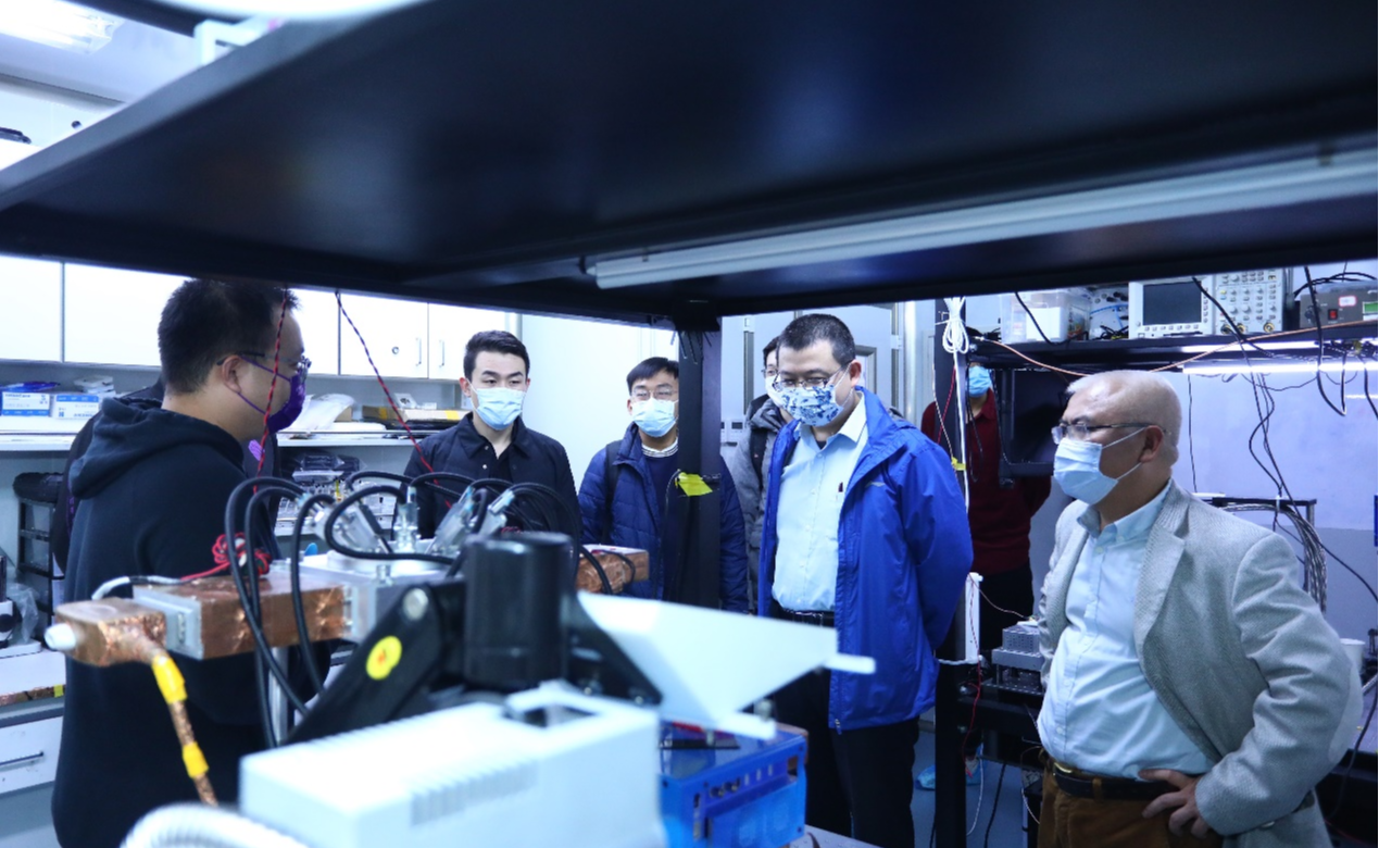 研究生实验室清理日活动顺利开展